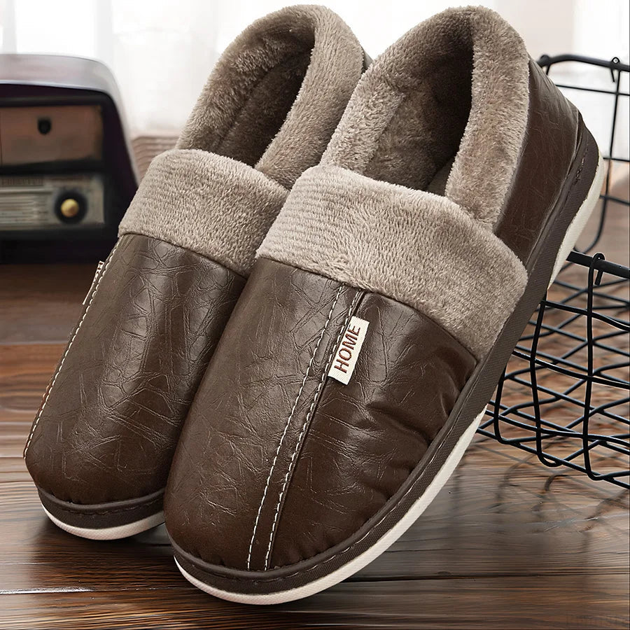 Pantufa de Couro com Forro em Algodão | Basicalle Home Marrom