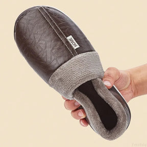 Pantufa de Couro com Forro em Algodão | Basicalle Home Marrom