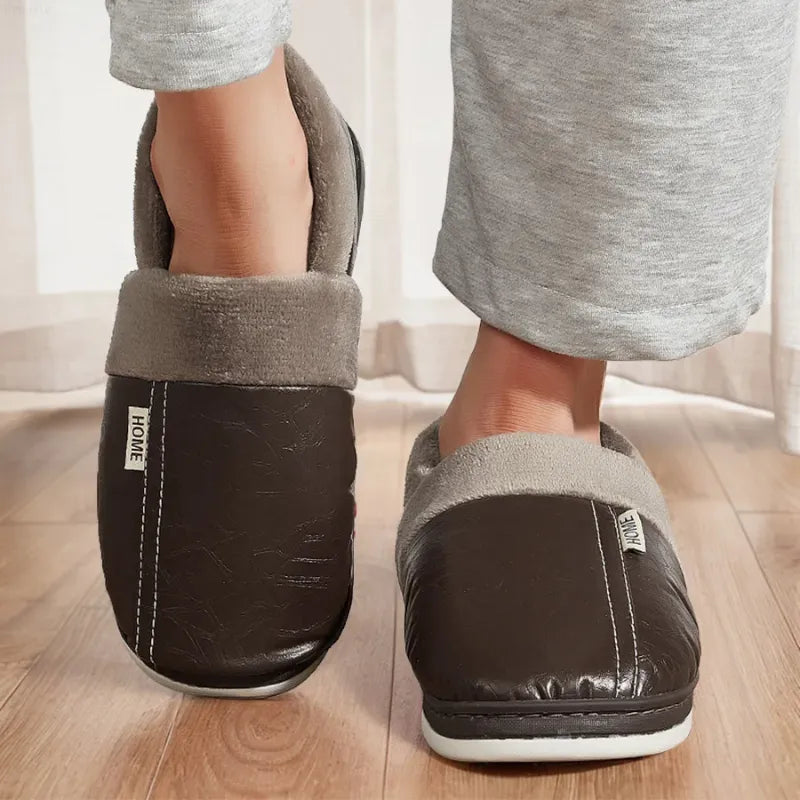 Pantufa de Couro com Forro em Algodão | Basicalle Home Marrom